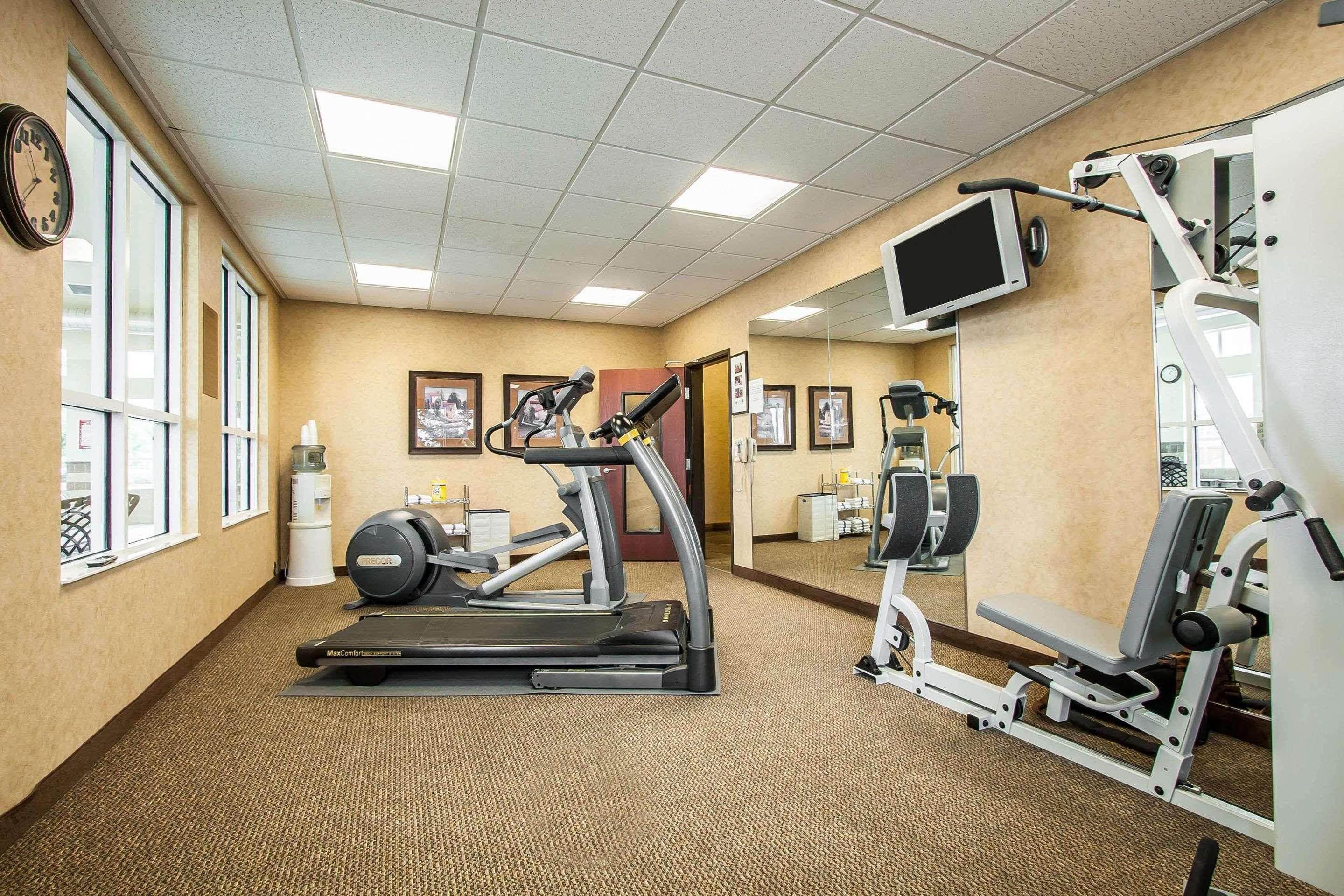 Comfort Inn & Suites Mcminnville Wine Country Bagian luar foto